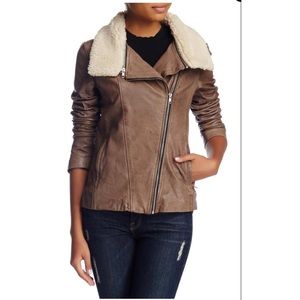 Leather women jacket. Size S